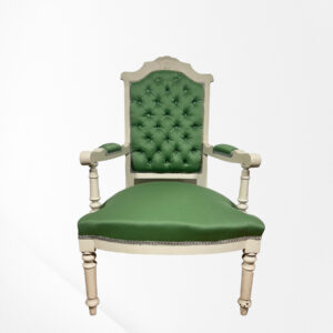 Sillones estilo alfonsinos blancos