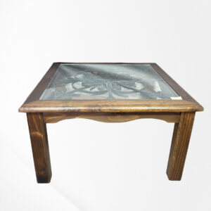 Mesa de centro con reja antigua