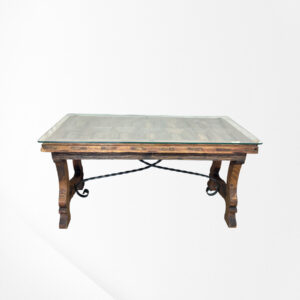 Mesa de ventana antigua de cuarterones