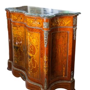 Entredós de marquetería y mármol verde