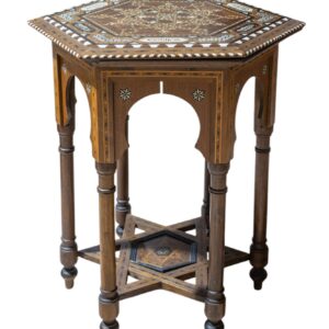 Mesa árabe hexagonal con taracea